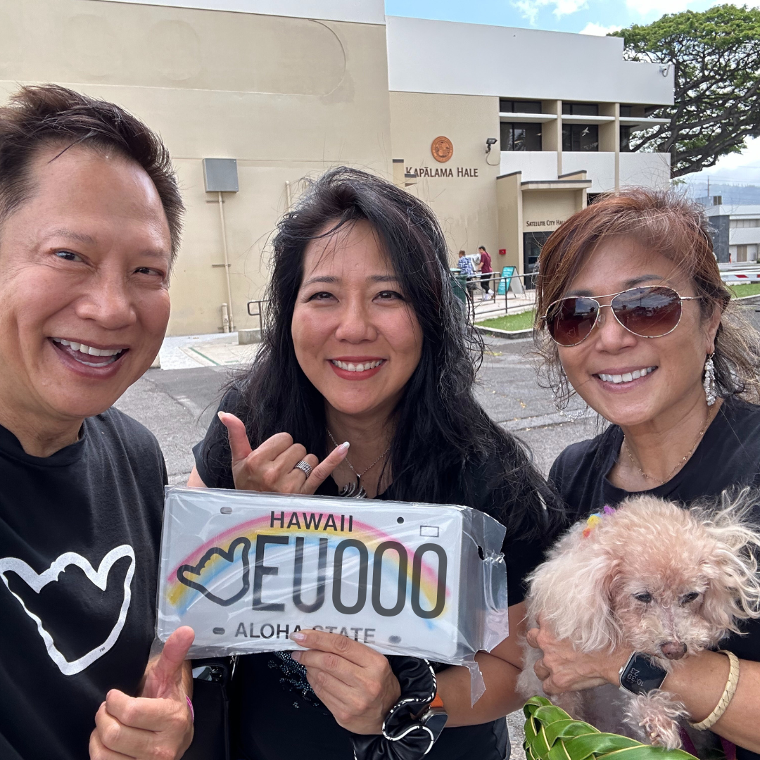 Shaka Plates Steve Sue, Charlyn Honda-Masini, Karen Asato, Mia Asato